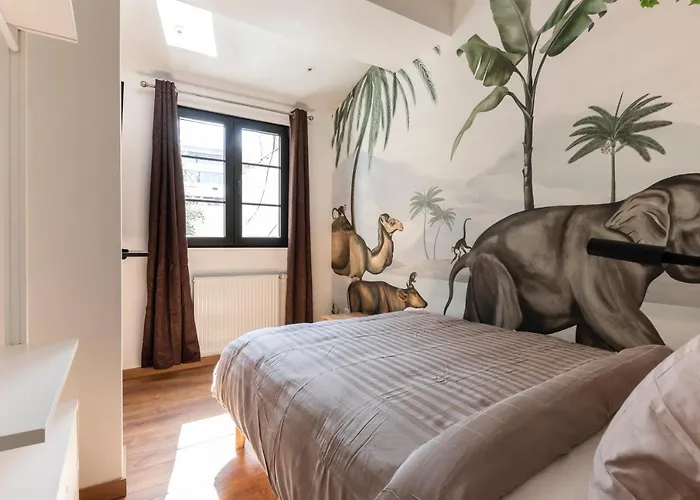 Iqs - Double Avec Salle De Bain * Luxembourg